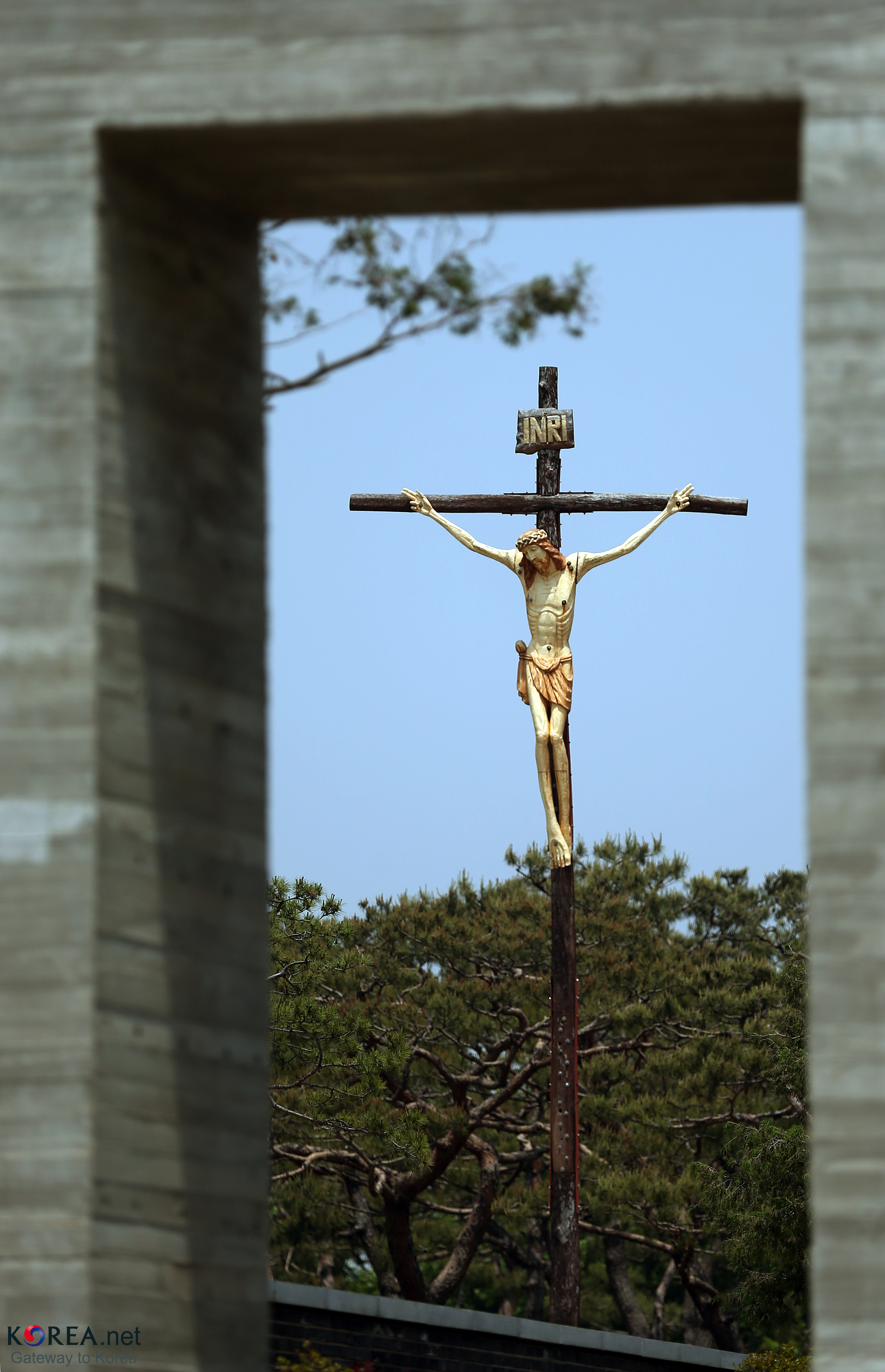 Korea_Shrine_of_Somoe_26_(14208915133).jpg